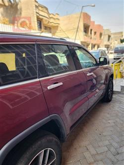 جیپ گراند شیرۆکی
